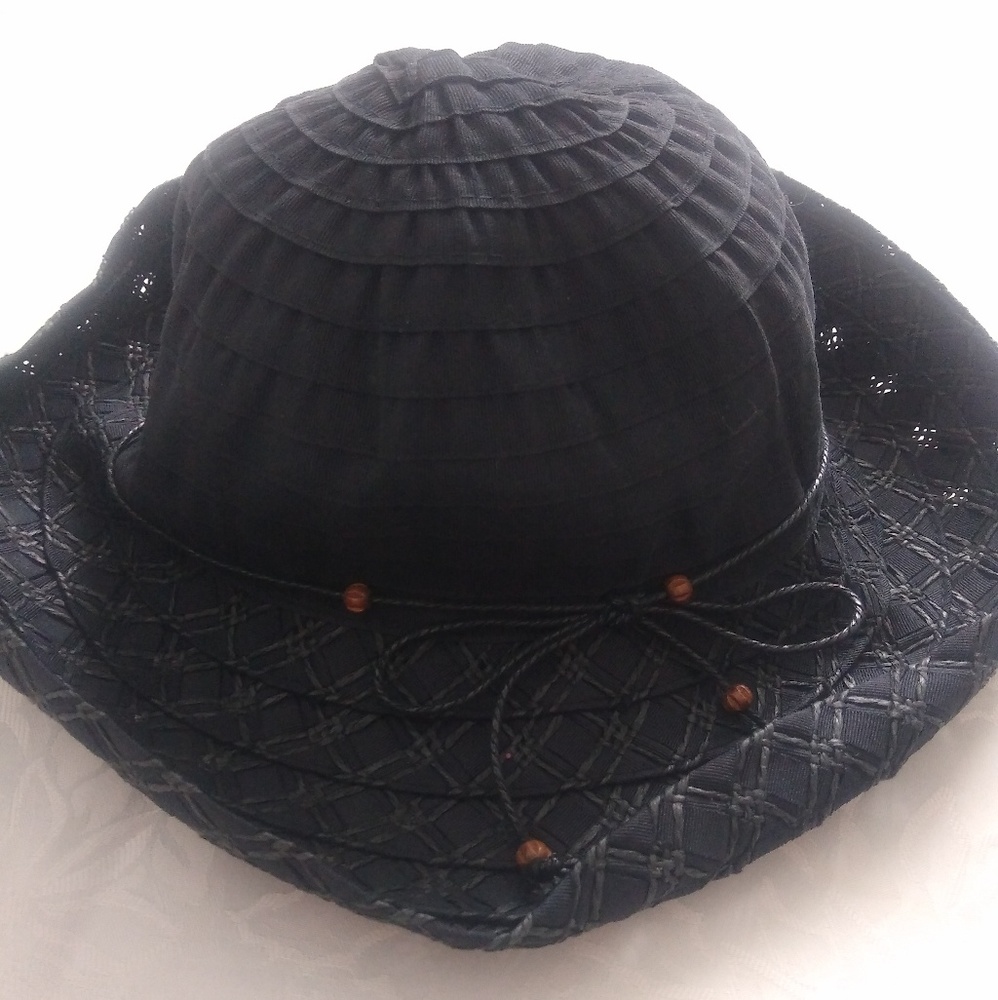 Summer beaded bucket hat